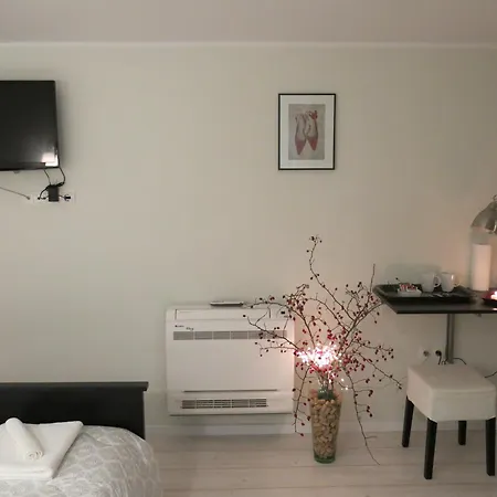 Bed & Breakfast City Class 4*