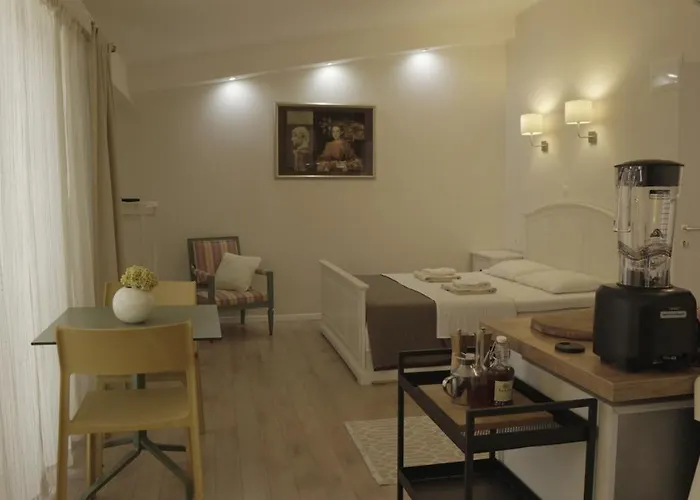 City Class Bed & Breakfast